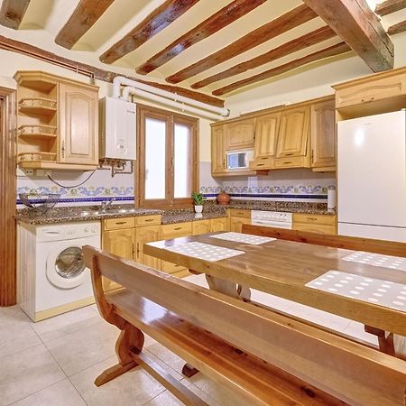 Casa Iruna By Clabao Пампона Екстериор снимка